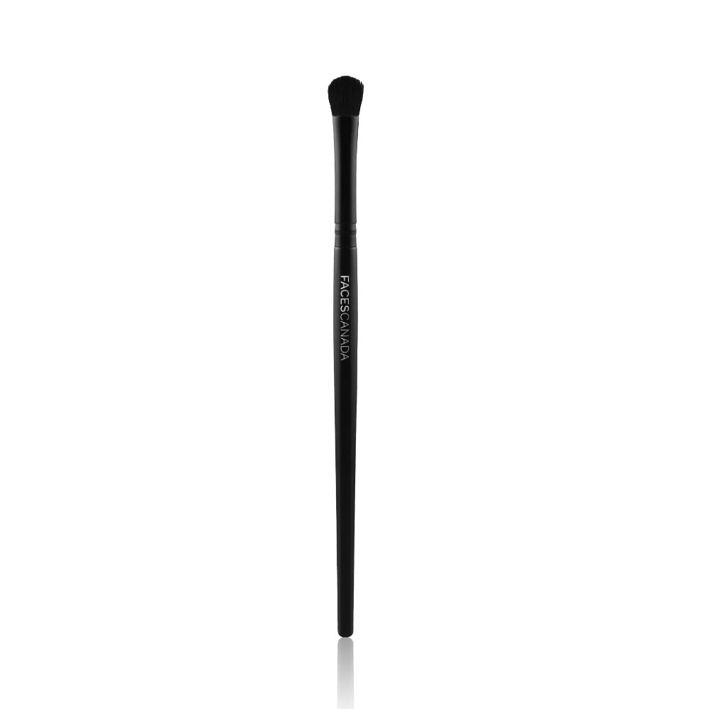 Faces Canada Eye Shadow Brush – Easy Swipe - Faces Canada