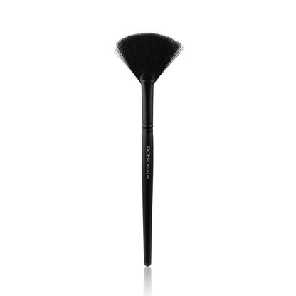 Faces Canada Highlighter Fan Brush – Wide Fan Brush For Precise To Wide Coverage - image 3