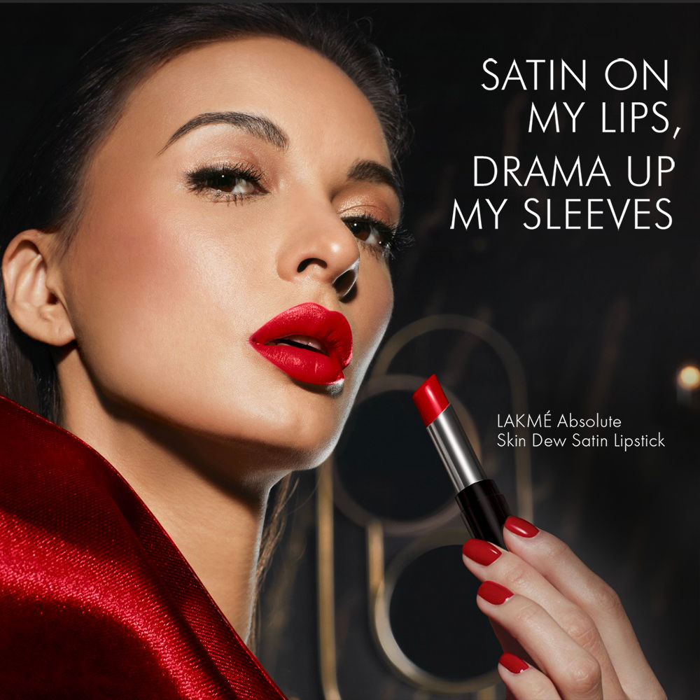 Lakme Absolute Skin Dew Satin Lipstick 102 3.4 ml - Image 2