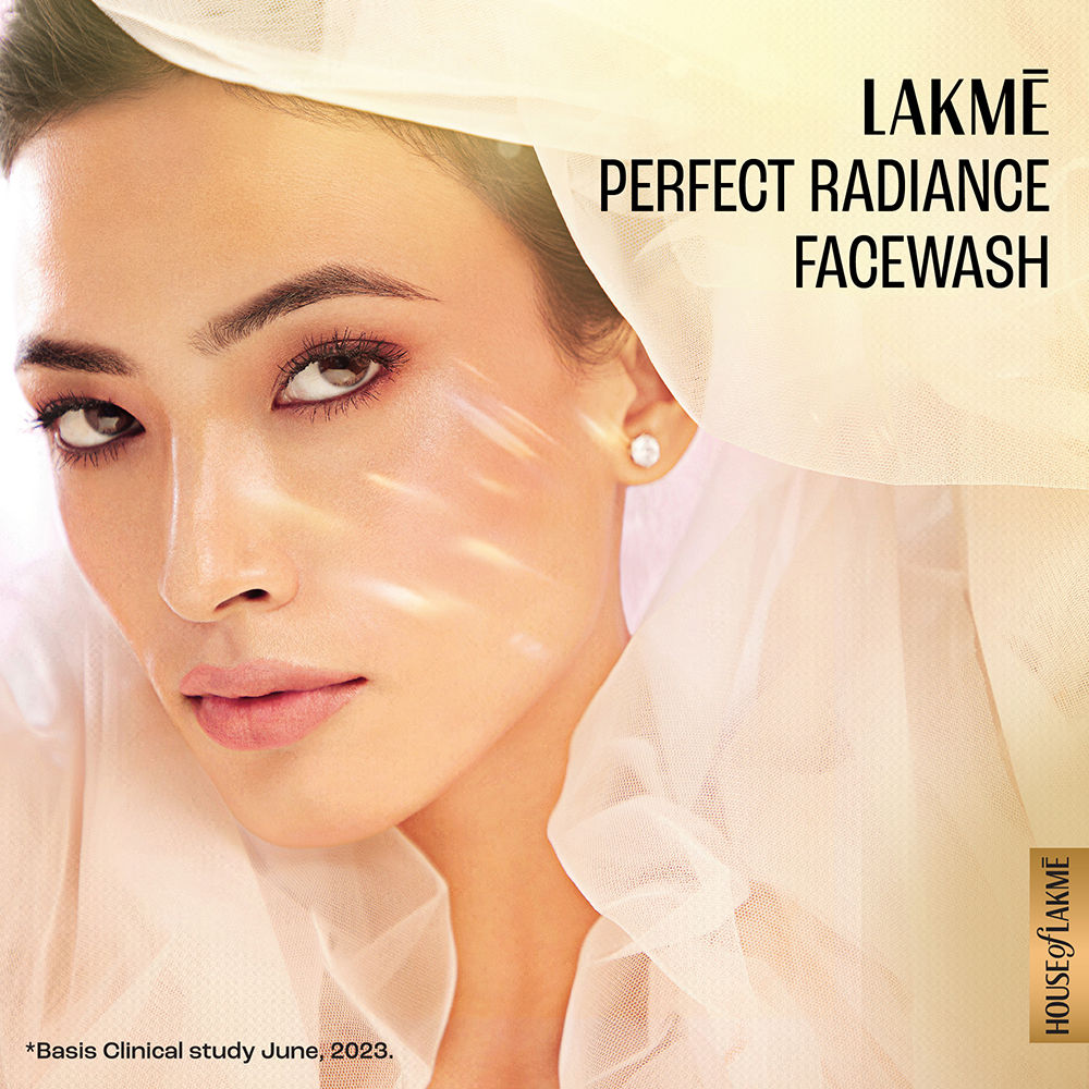 Lakme Perfect Radiance Brightening Face Wash with 7% Pure Niacinamide Complex – 50G - Image 4