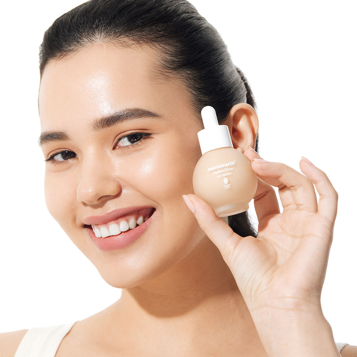 Mamaearth Hydra-Glow CC Serum with Vitamin C & Hyaluronic Acid - 01 Vanilla (30 ml) - Image 2