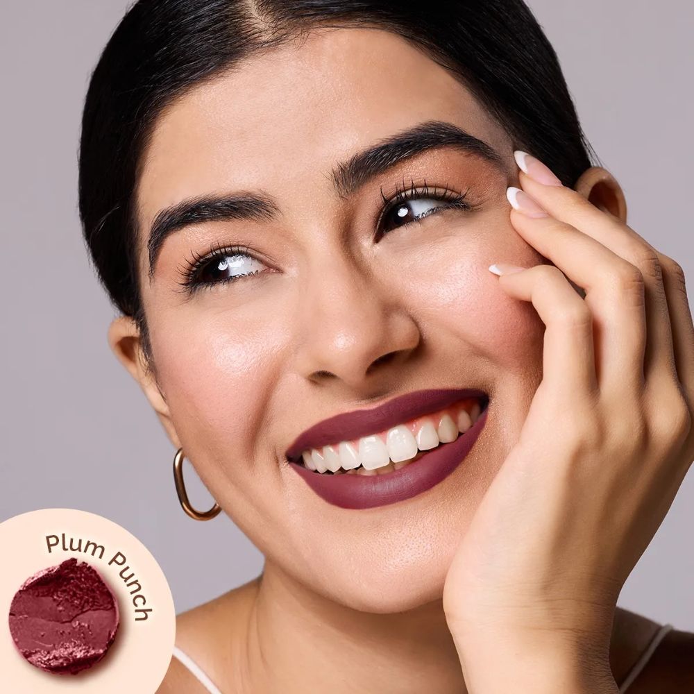 Mamaearth Moisture Matte Longstay Mini Lipstick with Avocado Oil & Vitamin E for 12 Hour Long Stay-02 Plum Punch - 0.7 gm (Pack of 2) - Image 5