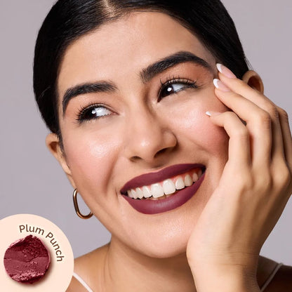 Mamaearth Moisture Matte Longstay Mini Lipstick with Avocado Oil & Vitamin E for 12 Hour Long Stay-02 Plum Punch - 0.7 gm (Pack of 2) - Image 5