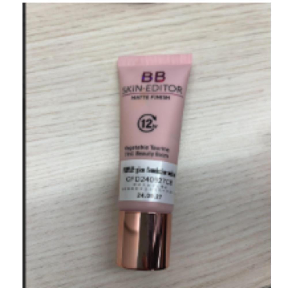 NY Bae Strobe Skin Tint – Medium 02 (20 ml) - NY Bae